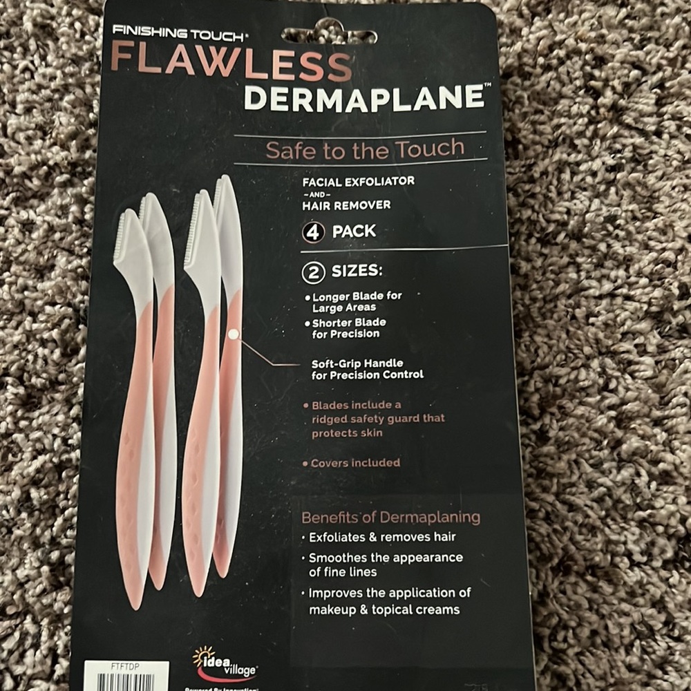 Flawless Dermaplane Razors - Picture 2 of 2